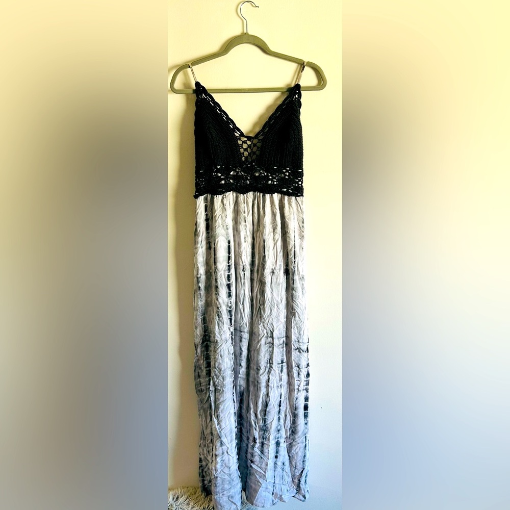 RETRO BEACH BABE TYE DUE AND CROCHET MAXI DRESS !